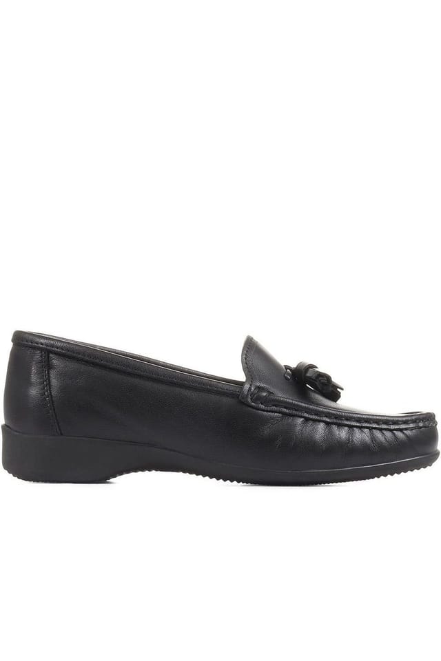 Pavers Pavers Women's Leather Tassel Loafers in Black - 2
