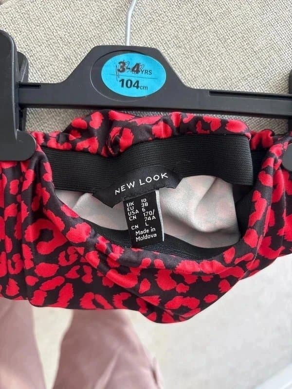 New Look Red leopard skirt