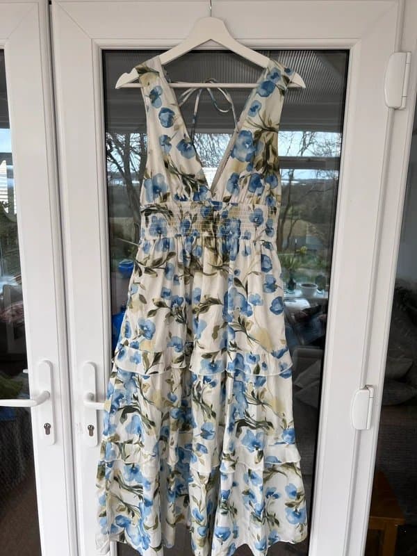 Abercrombie & Fitch Abercrombie&Fitch floral maxi dress  size XS