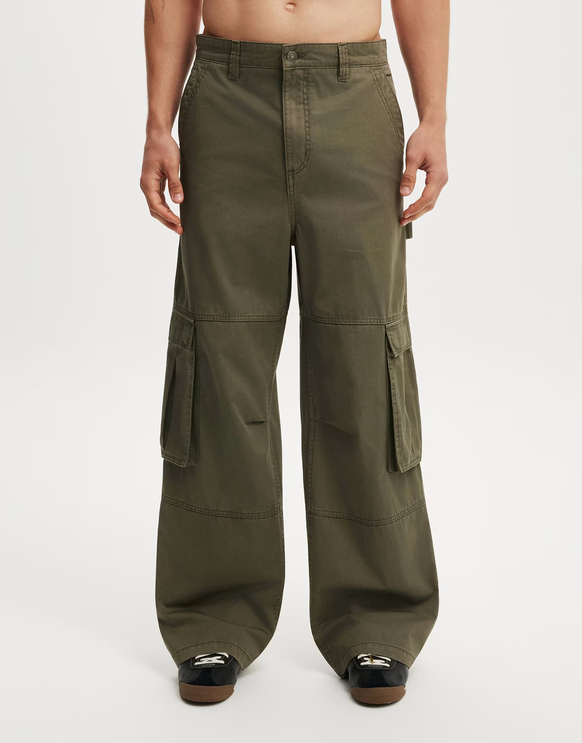 ASOS Cotton On Super baggy cargo pant in green