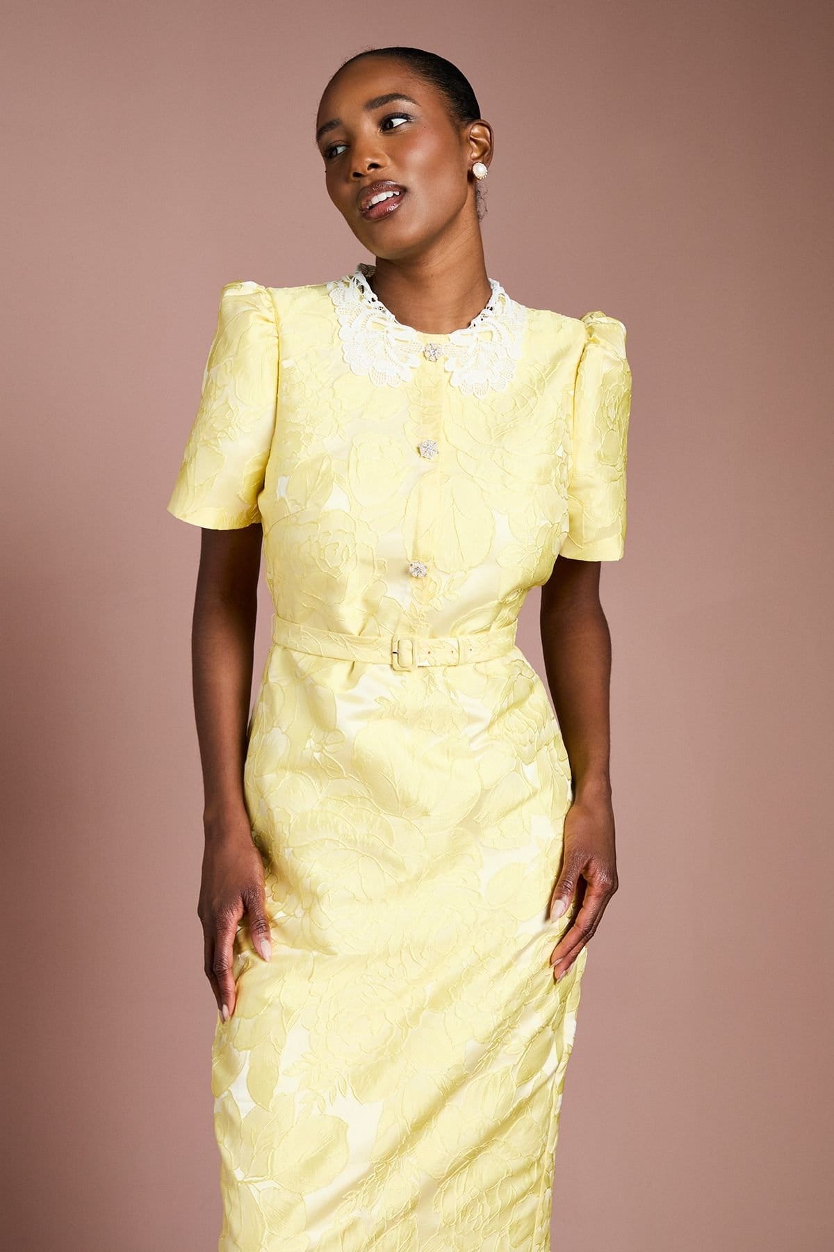 Coast Coast Women's Puff Sleeve Collared Jacquard Midi Dress in Lemon - 4