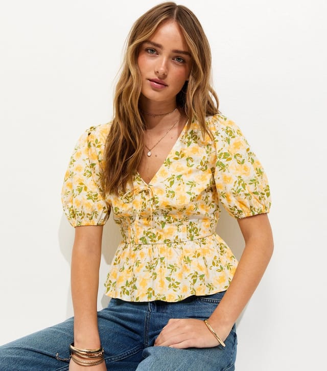 New Look Women's Yellow Floral Print V-Neck Top New Look - 2