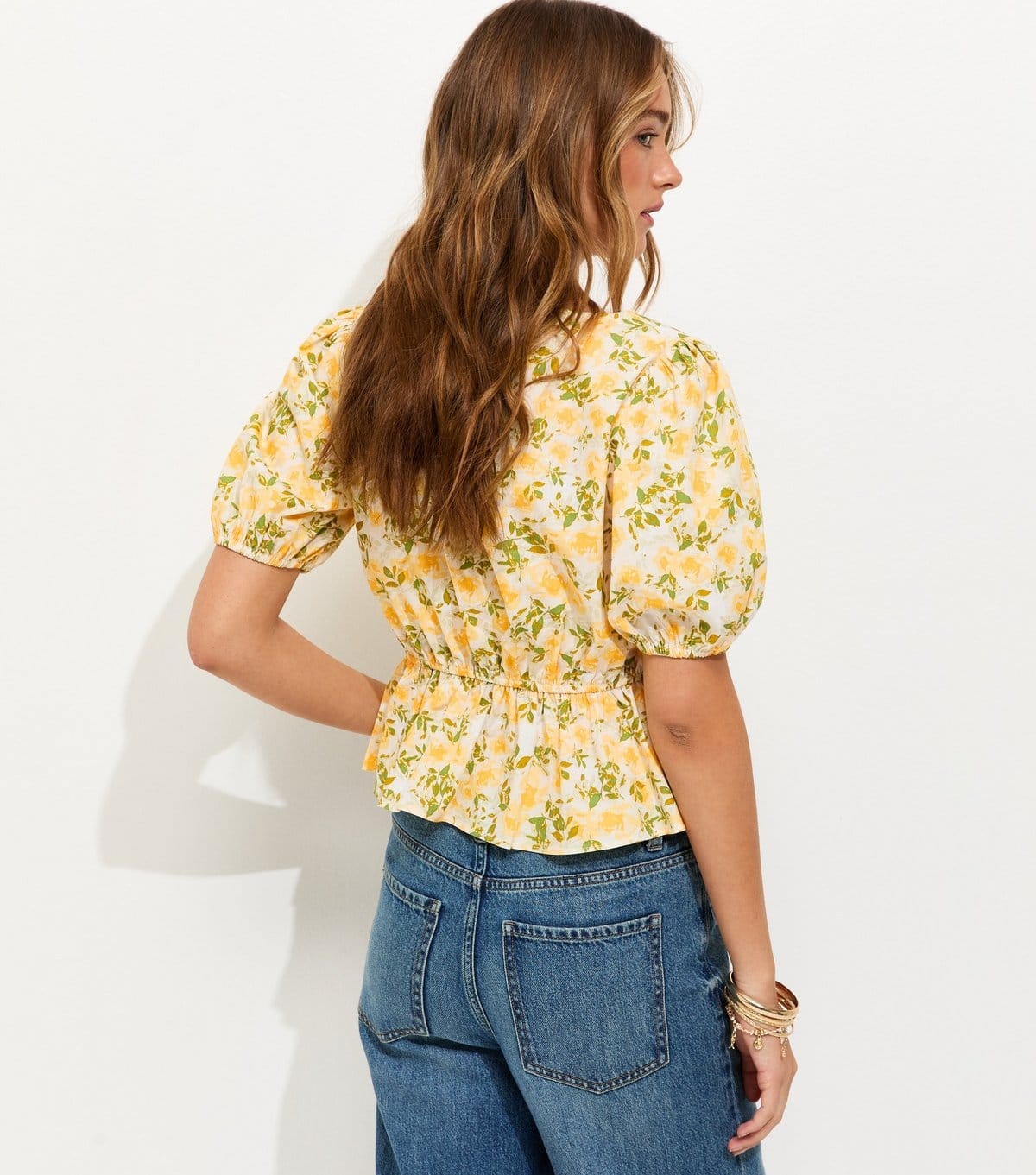 New Look Women's Yellow Floral Print V-Neck Top New Look - 4