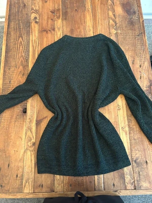 New Look oversized green knit men’s sweatshirt