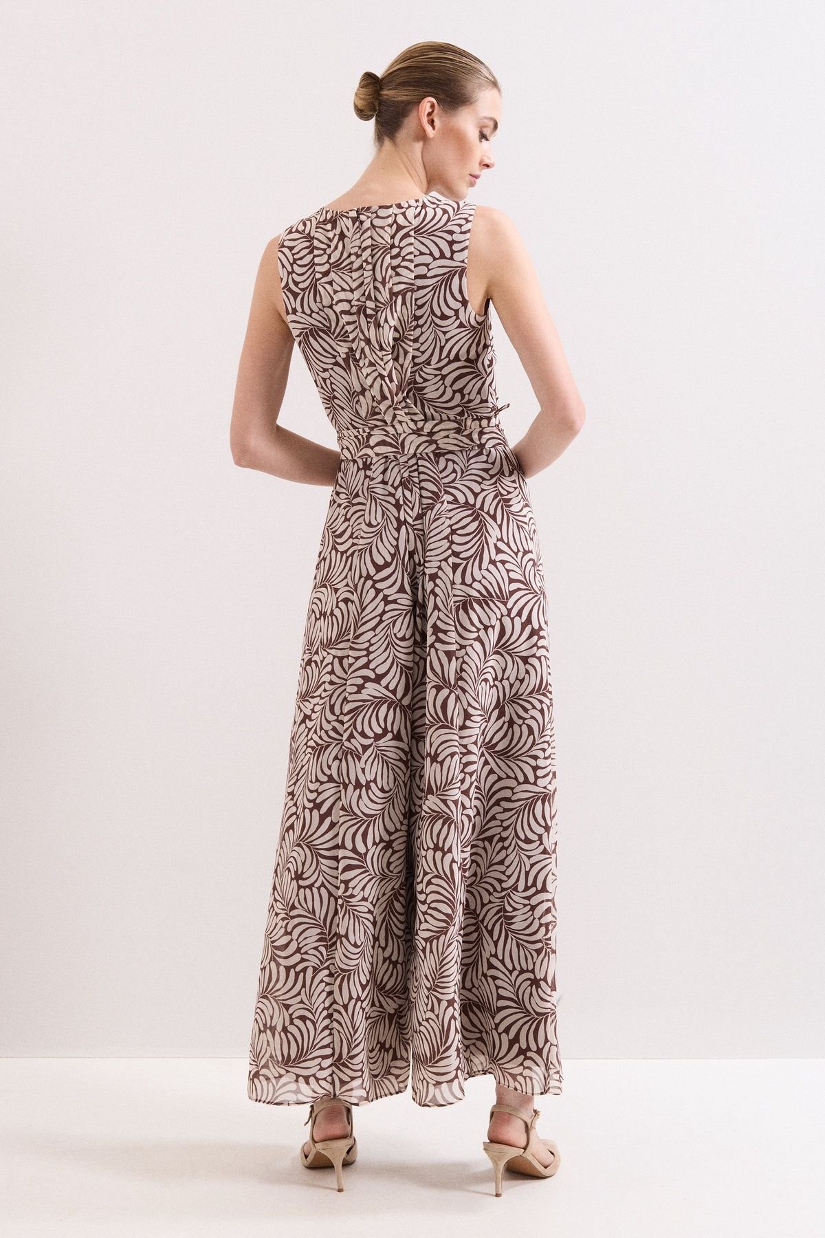 Phase Eight Phase Eight Women's Janine Leaf Sleeveless Jumpsuit in Chocolate - 4