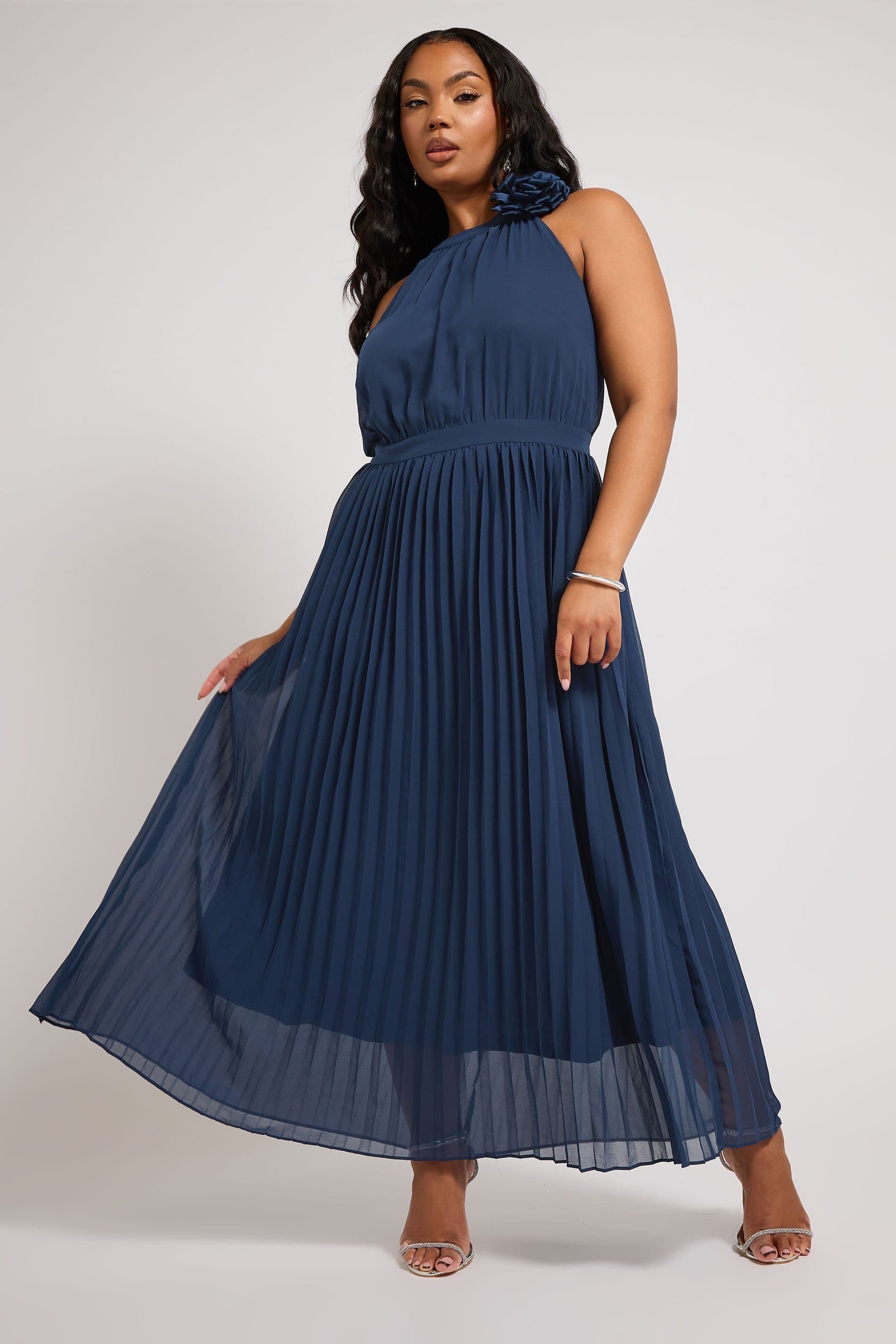 Yours Yours Women's Corsage Pleated Maxi Dress in Dark Navy