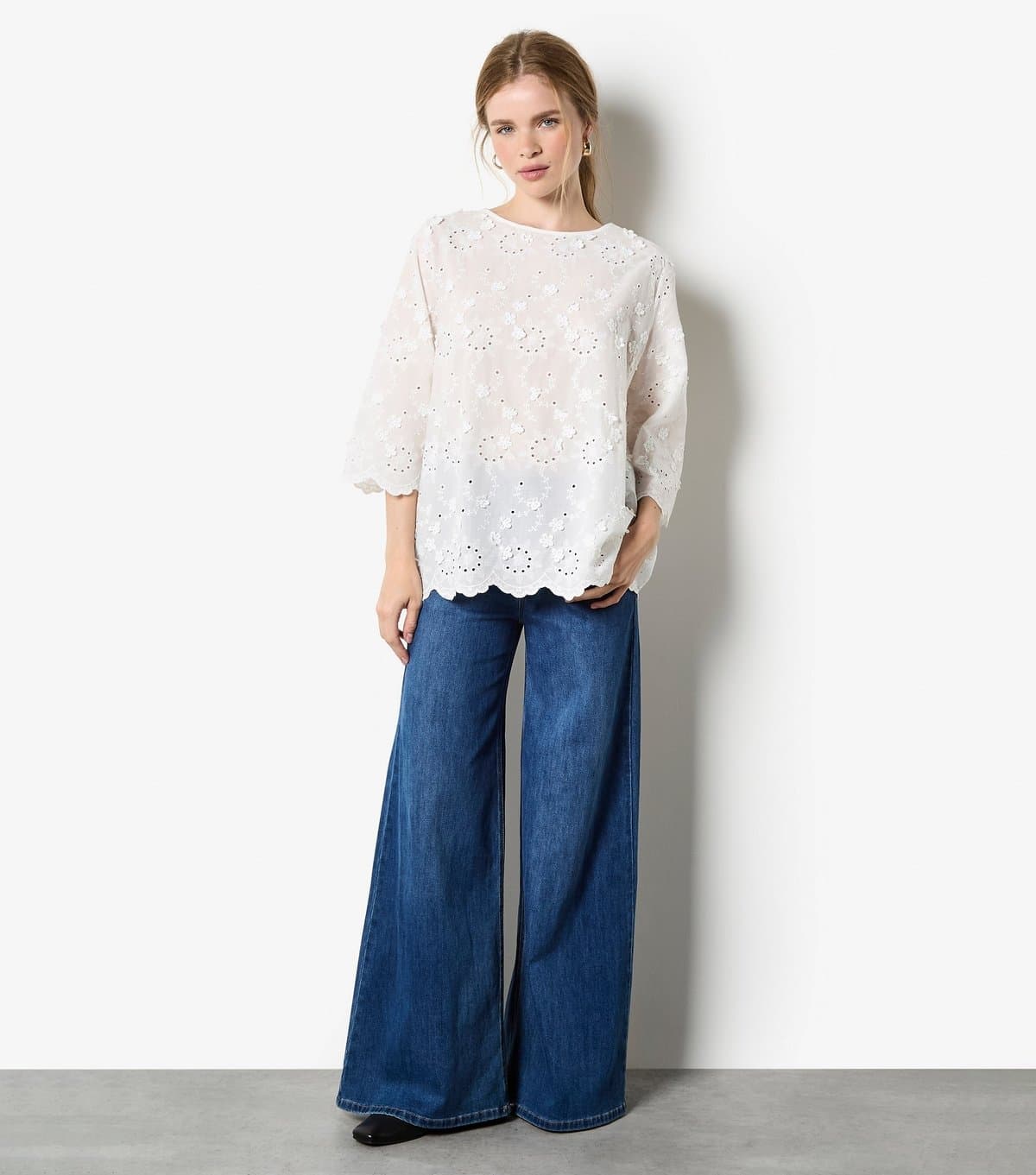 Apricot Women's White Mini Flower Bell Sleeve Top Apricot New Look