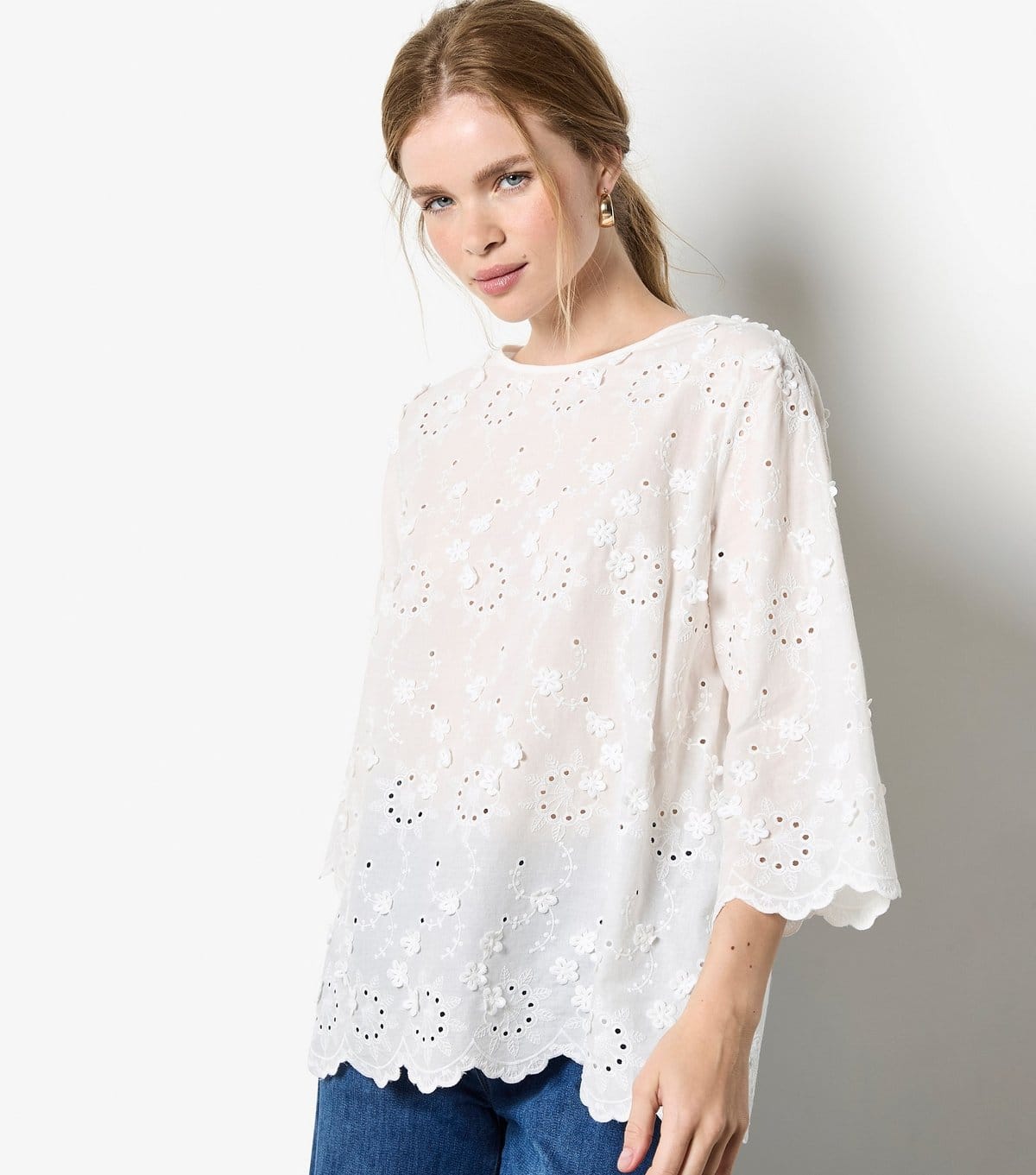 Apricot Women's White Mini Flower Bell Sleeve Top Apricot New Look - 4