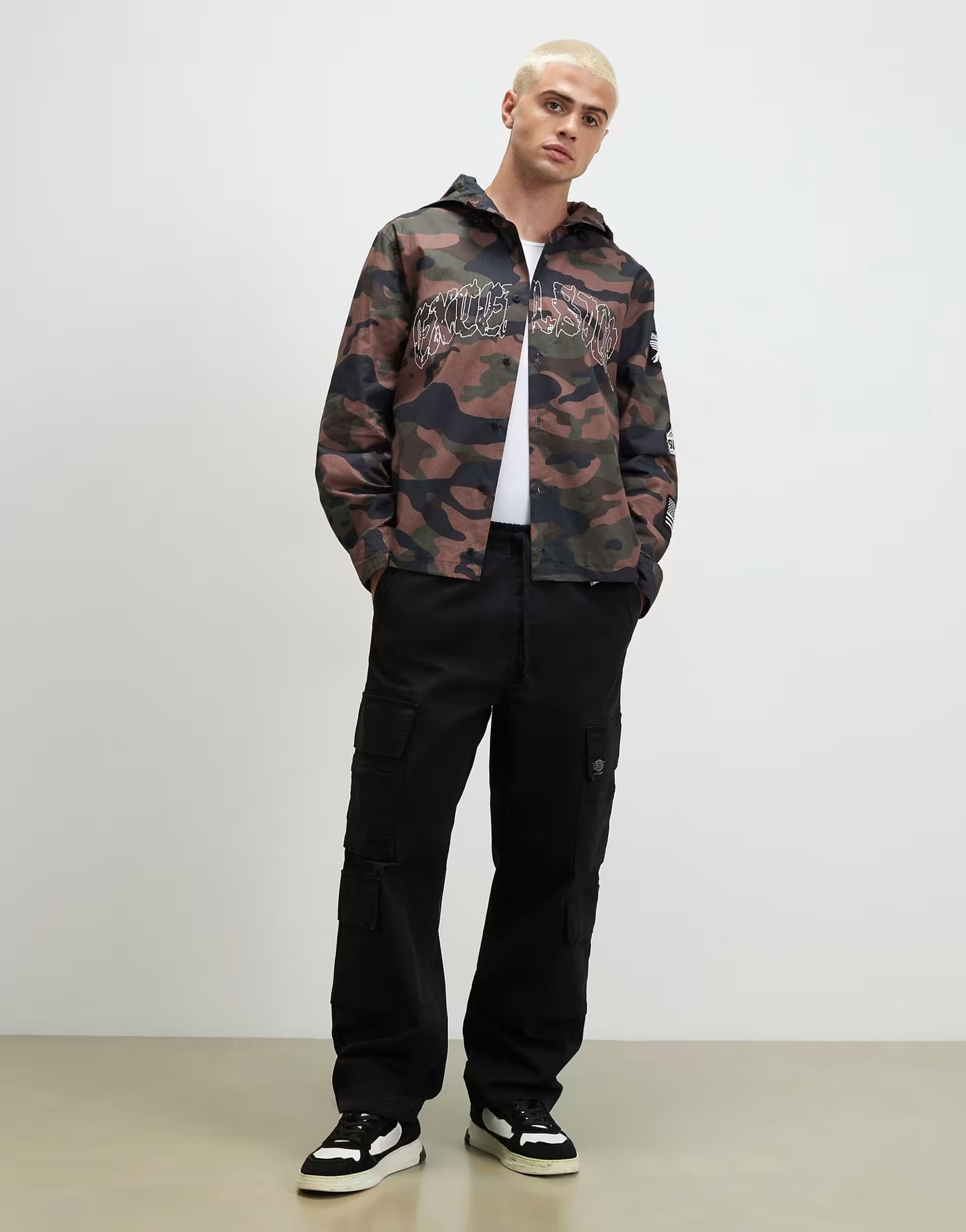 ASOS River Island Baggy fit cargo trousers in black