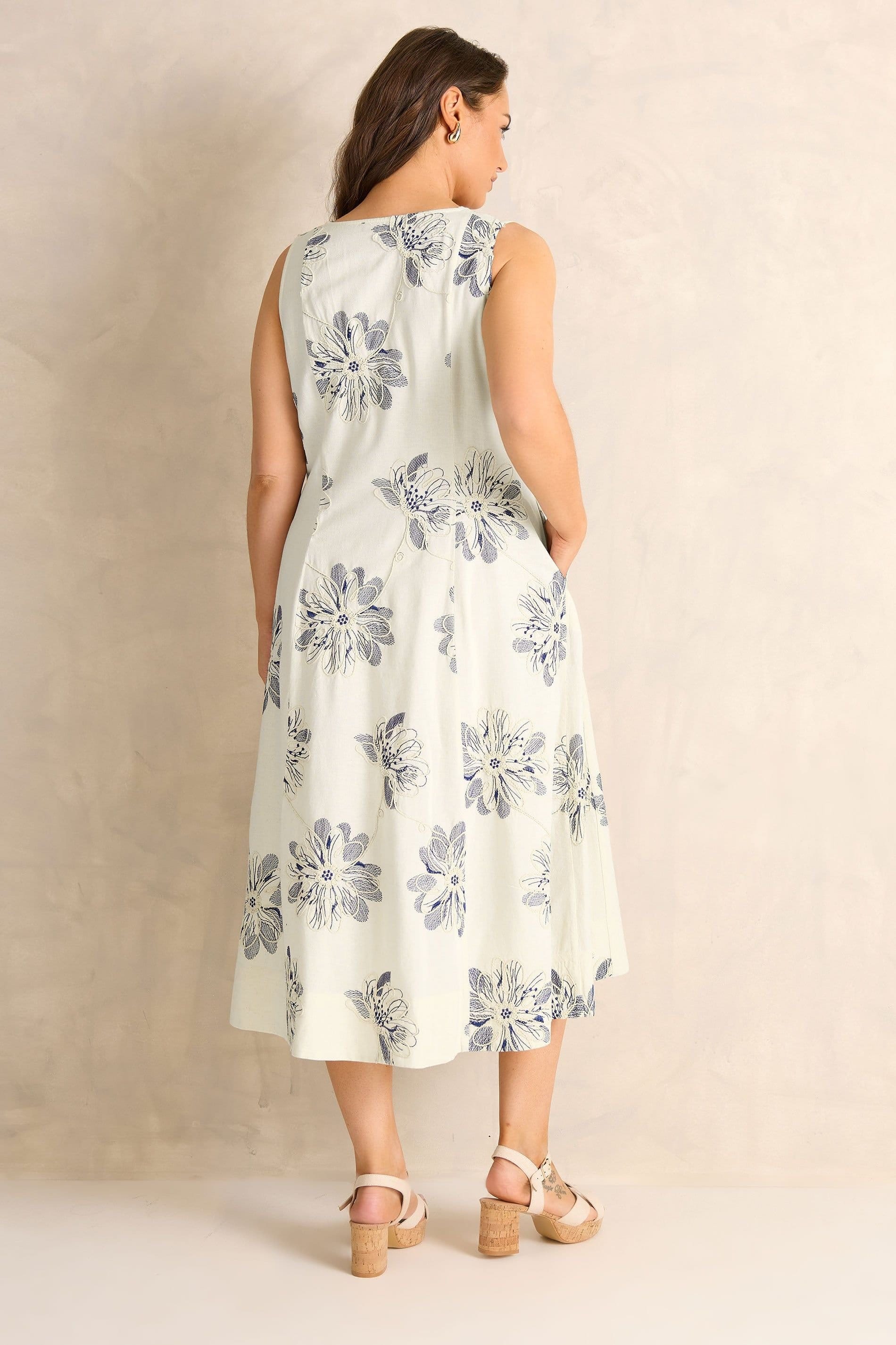 Evans Evans Women's Embroidered Floral Linen Midi Dress in Cream - 4