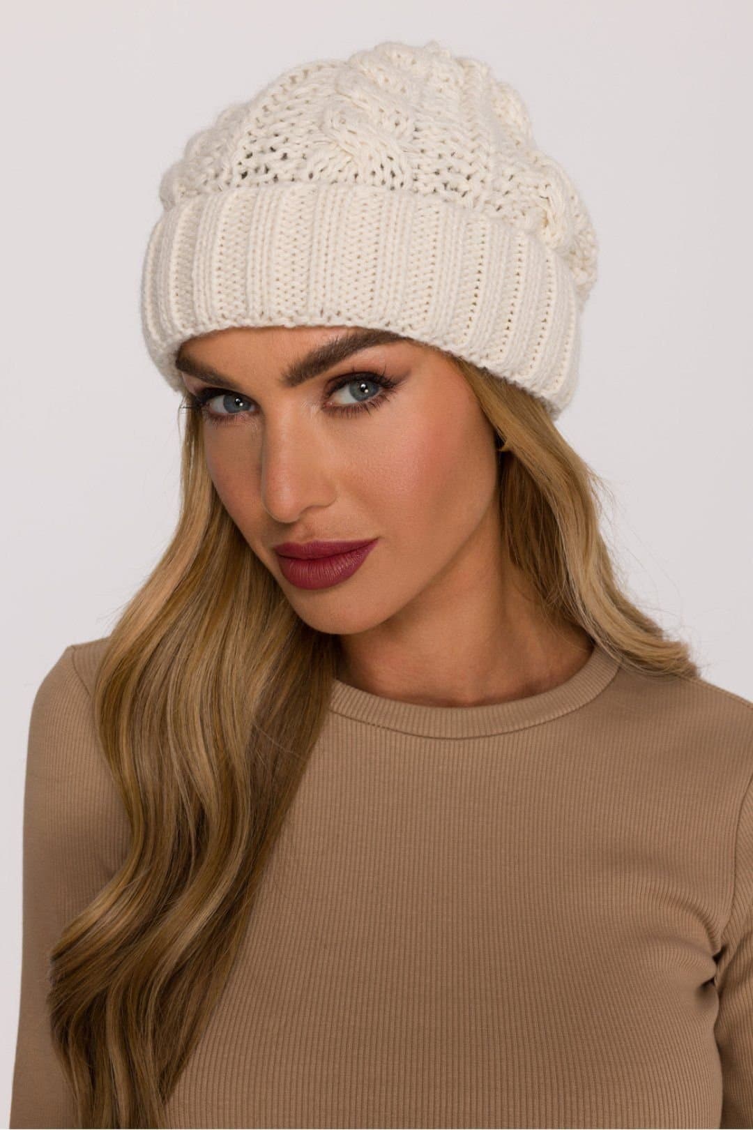 Love Lace Love Lace Women's Braided Knit Warm Beanie Hat in Beige