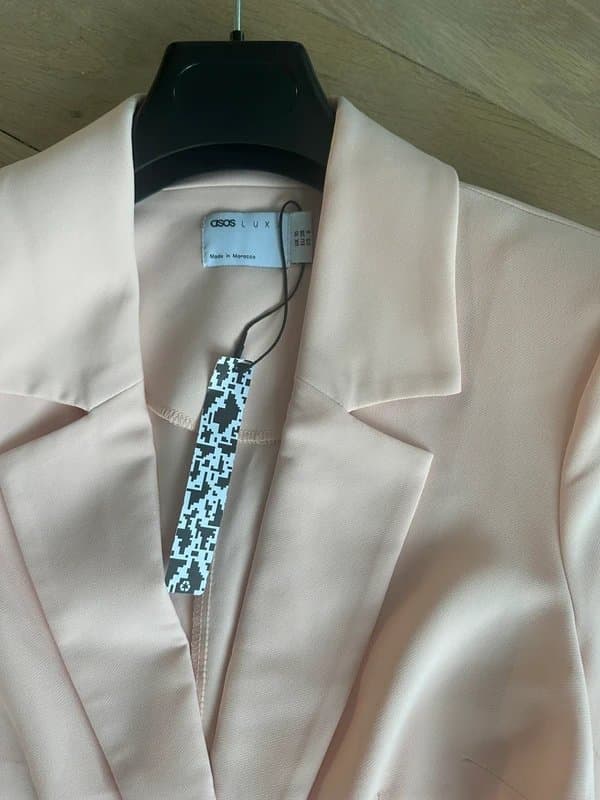 ASOS Design Asos Luxe beautiful blazer , light light pink ivory size 10