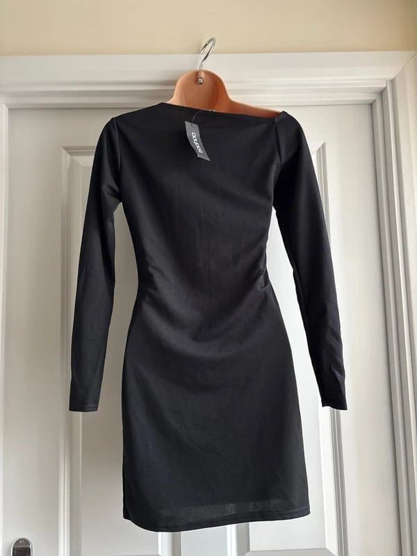 Boohoo Boohoo asymmetric long sleeve black mini dress size 10, new with tags