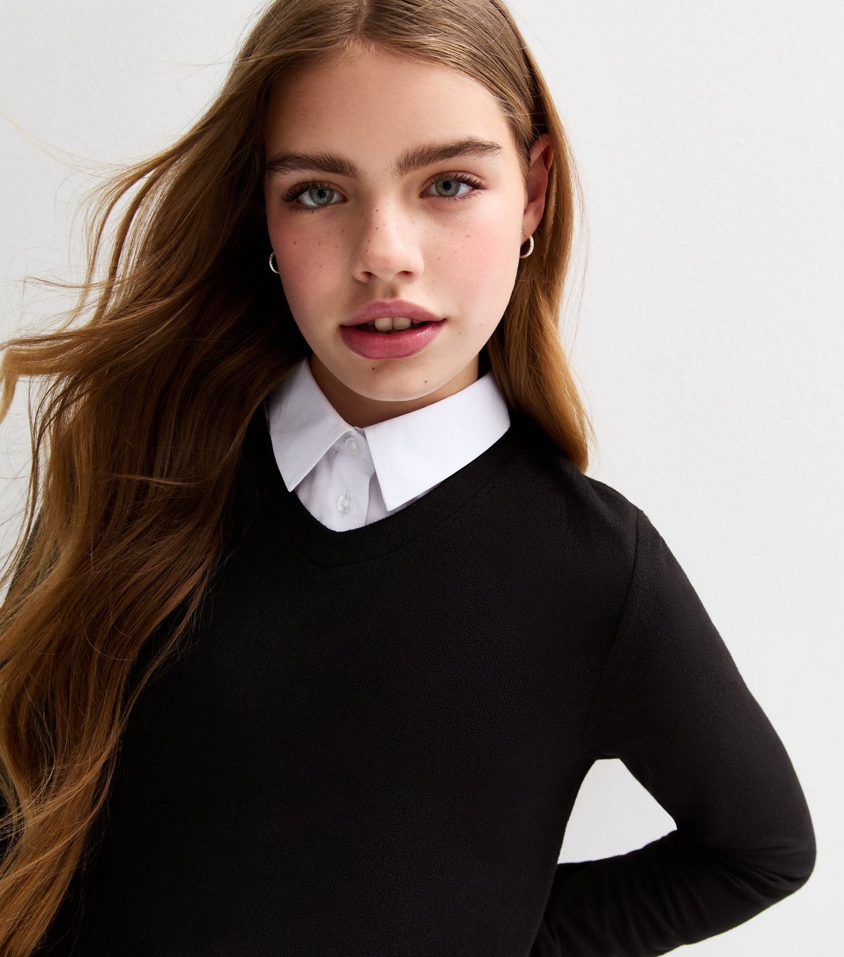 New Look Girls' Black V Neck Knitted School Jumper New Look - 1