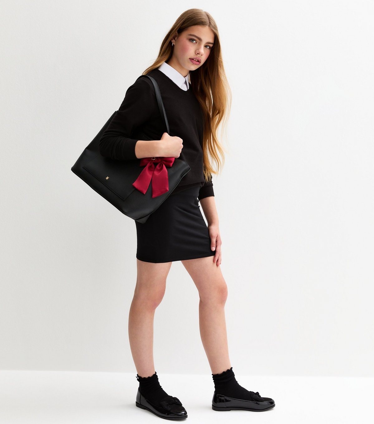 New Look Girls' Black V Neck Knitted School Jumper New Look - 3