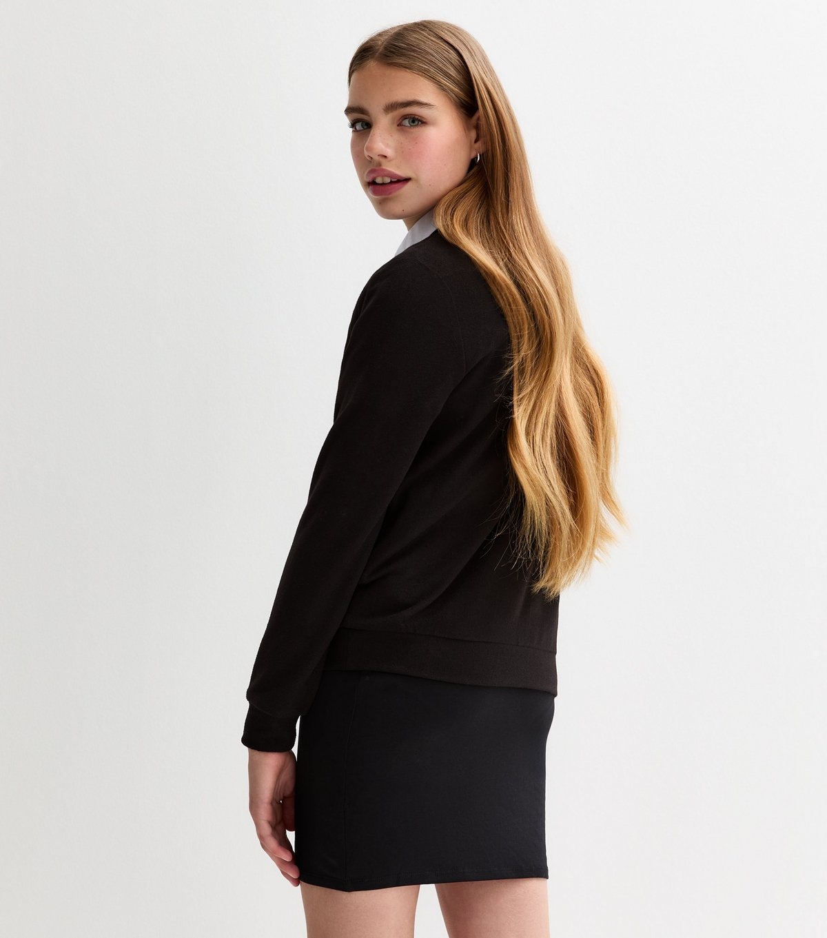 New Look Girls' Black V Neck Knitted School Jumper New Look - 4