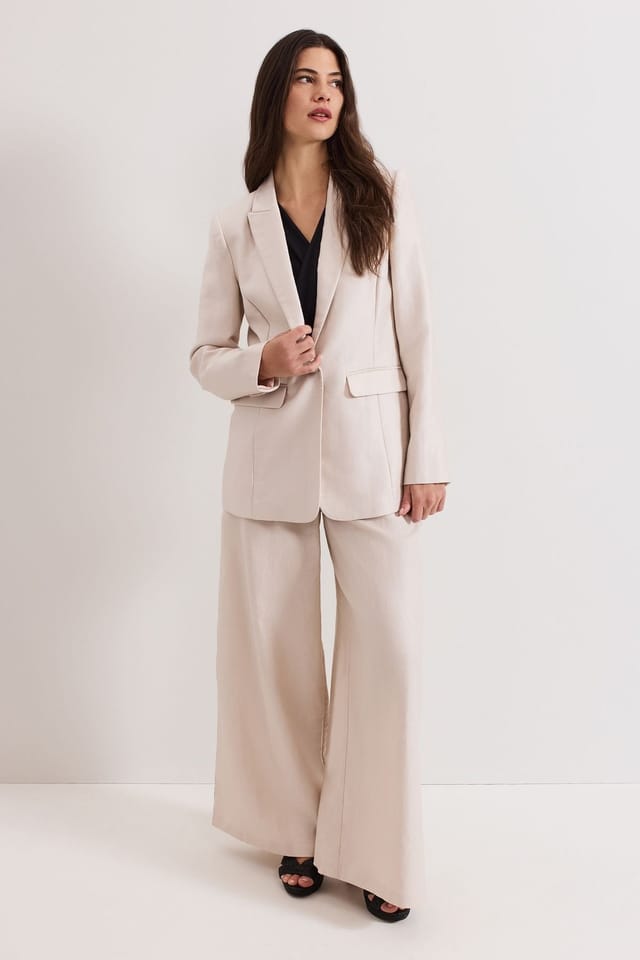 Phase Eight Phase Eight Women's Amble Sheen Blazer in Light Beige - 3