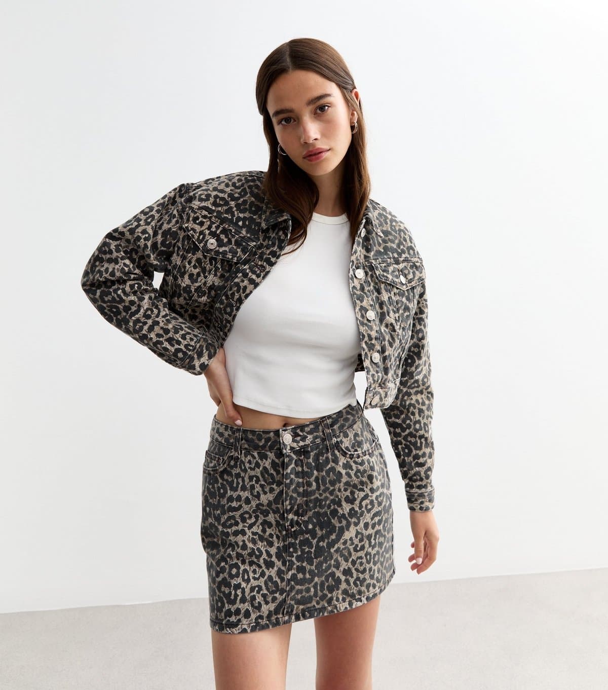 New Look Women's Brown Leopard Print Denim Mini Skirt New Look