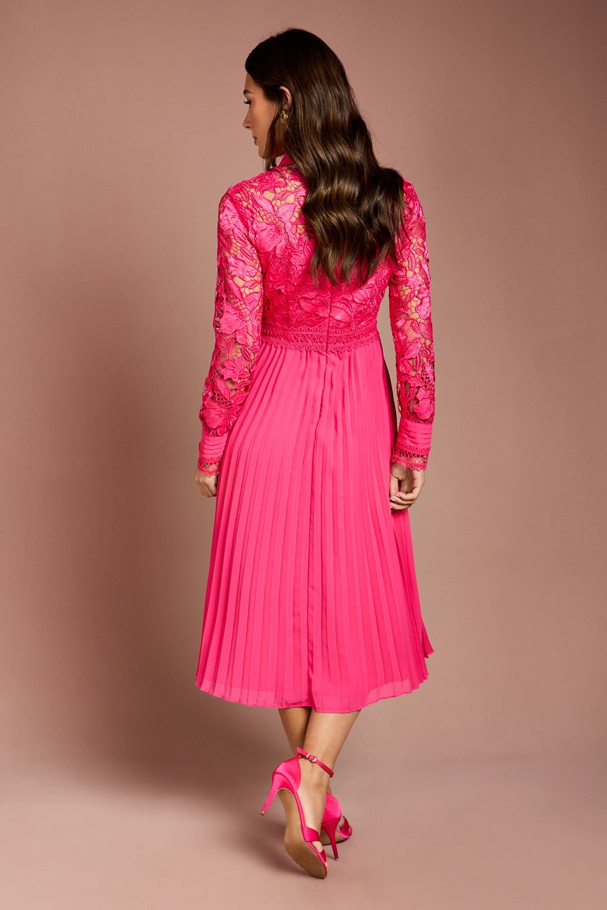 Coast Coast Women's Long Sleeve Lace & Pleated Midi Shirt Dress in Hot Pink - 3