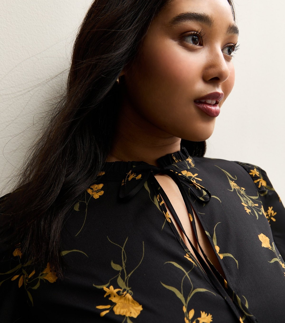 New Look Women's Plus Size Black Botanical Crepe Smock Midi Dress Curves New Look - 2