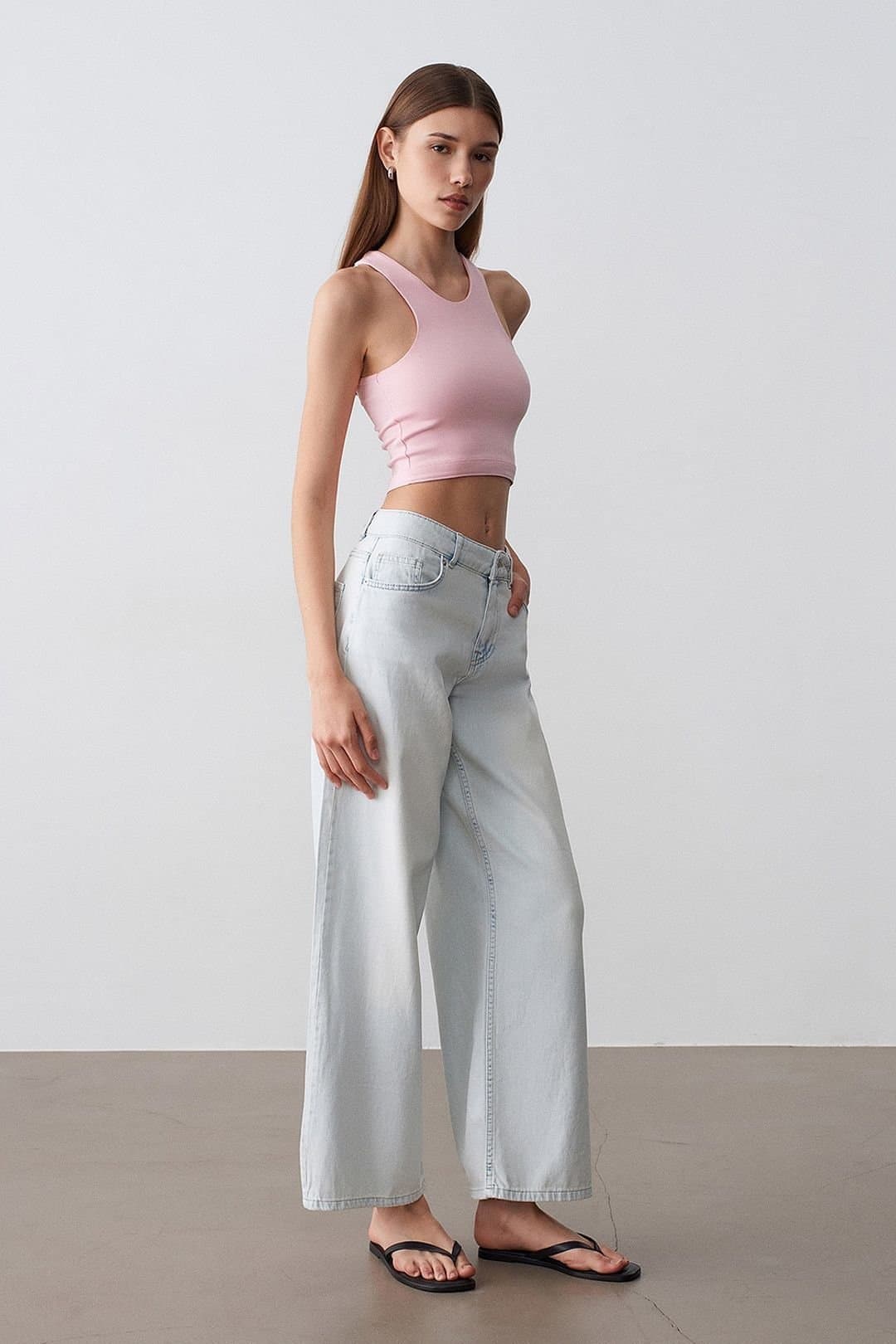 Dilvin Dilvin Women's Low-Waist Wide-Leg Cotton Denim Jeans in Light Blue
