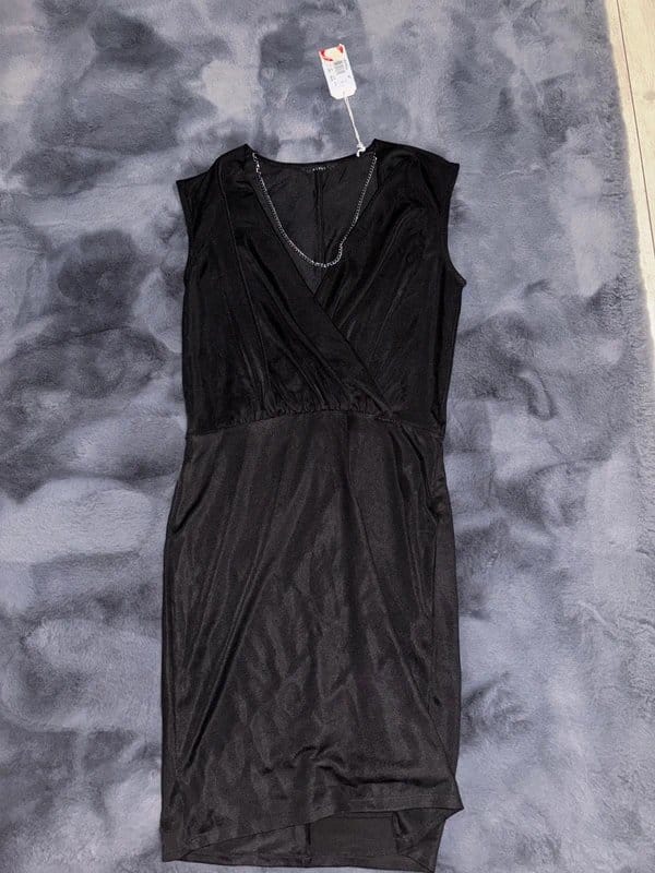 GUESS Black Sleeveless Wrap Dress