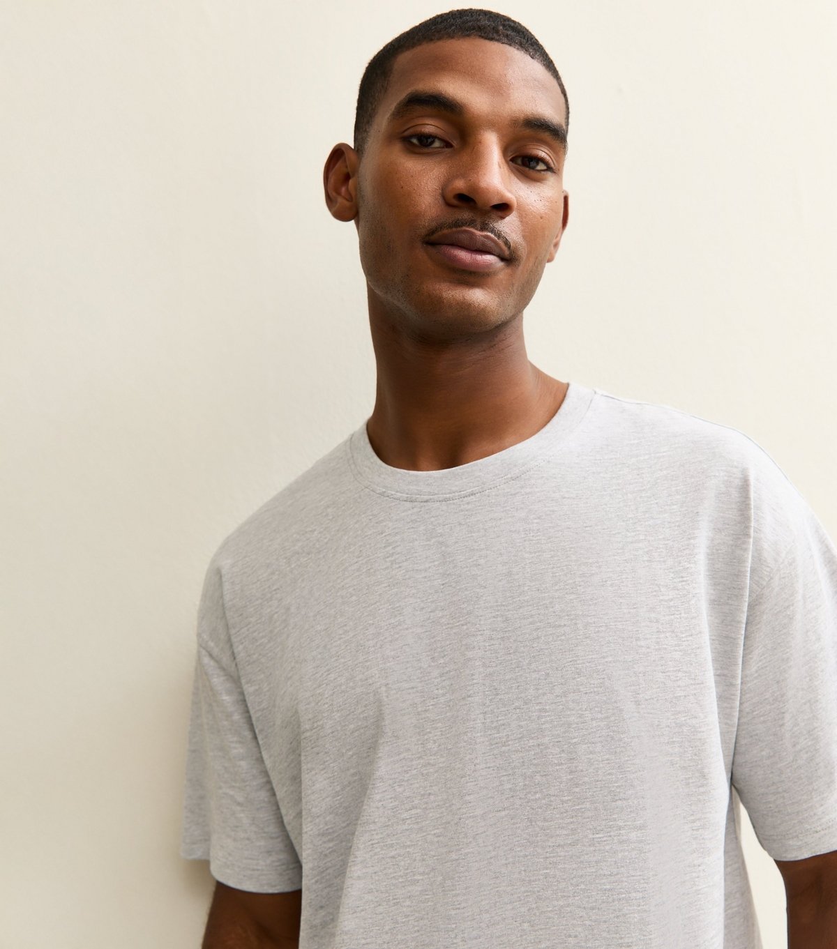 New Look Men's Grey Oversized Short Sleeve T-Shirt New Look - 2