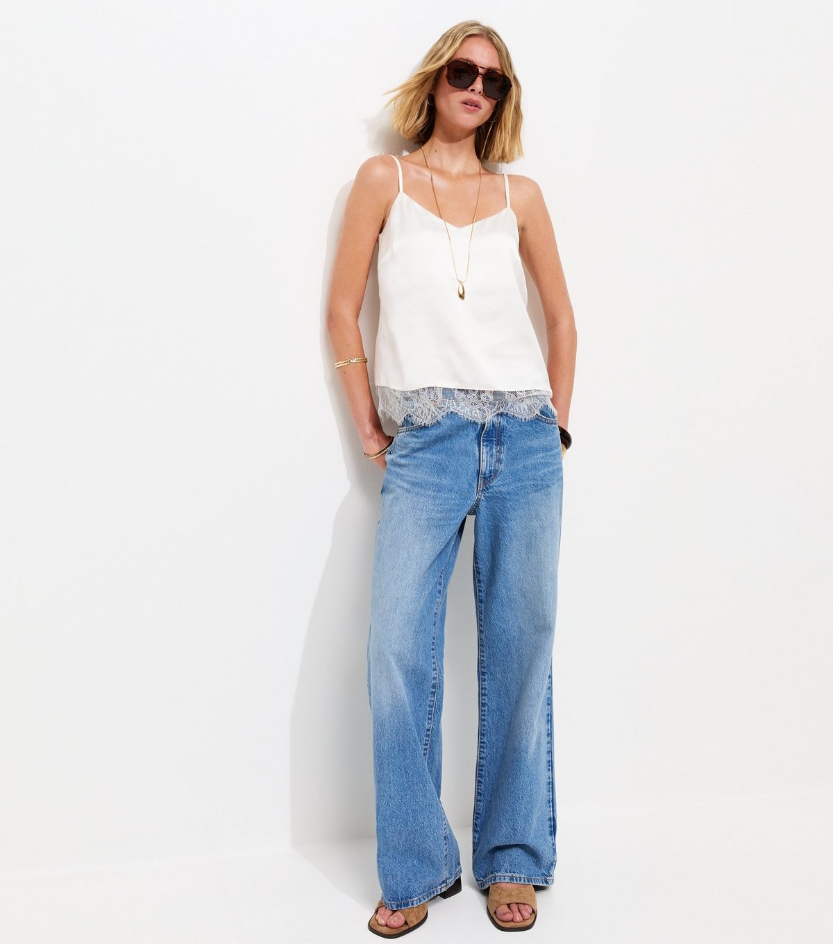 New Look Women's Off White Satin Lace Hem V-Neck Cami Top New Look - 3