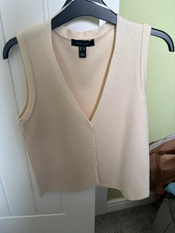 New Look Cream Ribbed V-Neck Vest