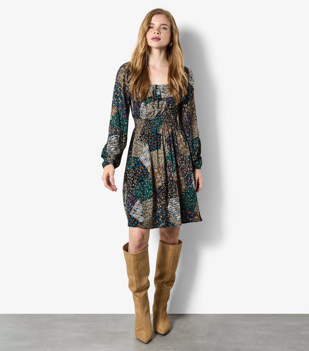 Apricot Women's Khaki Patchwork Print Dress Apricot New Look - 2