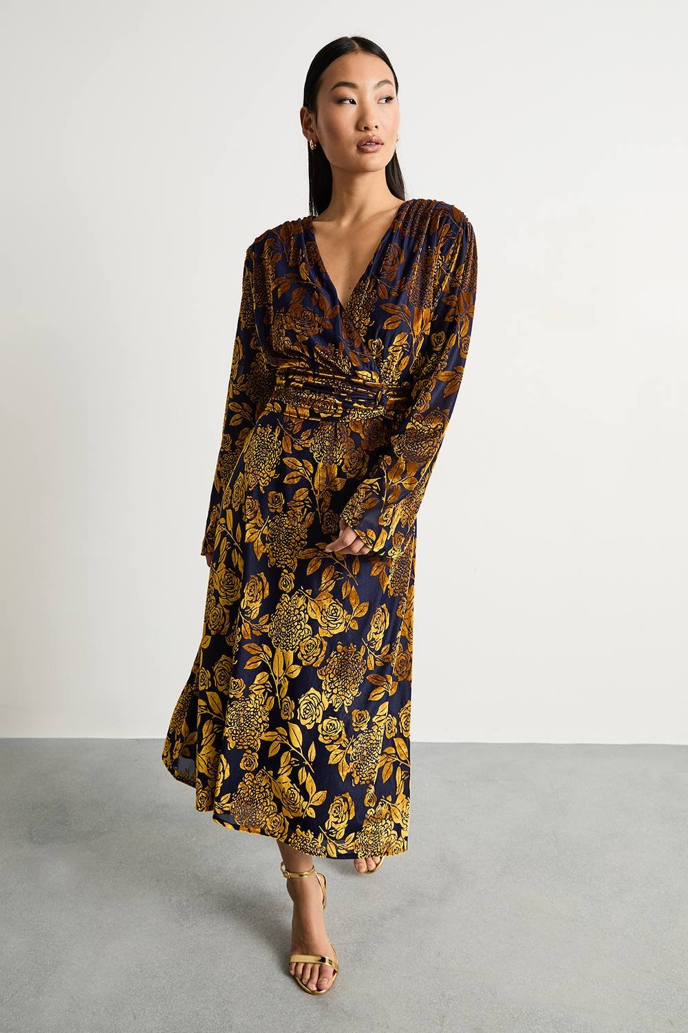 Warehouse Warehouse Women's Petite Devore Plunge Neck Knot Waist Balloon Sleeve Midi Dress in Navy - 2