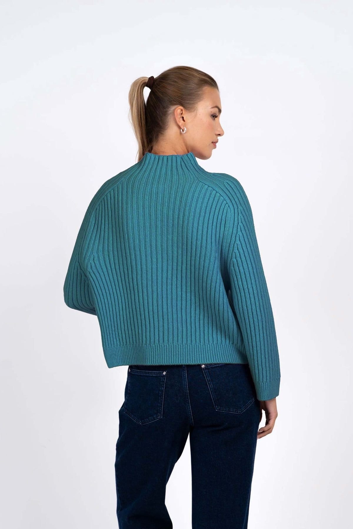 Kettlewell Kettlewell Women's Maeve Rib Knit Sweater in Turquoise - 4