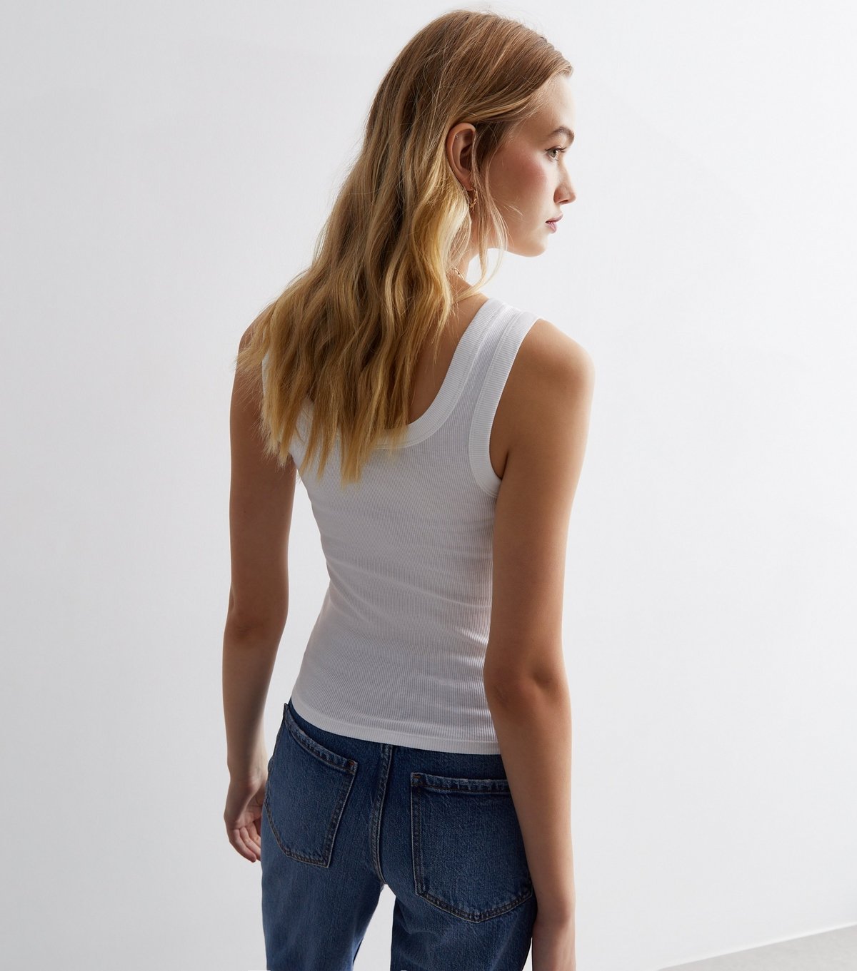 New Look Women's White Ribbed Scoop Neck Vest New Look - 4