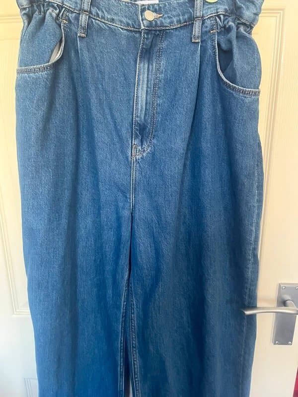 Bershka Bershka ruched waist baggy jeans