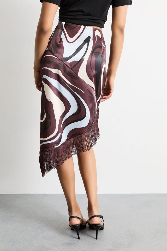 Warehouse Warehouse Women's Abstract Printed Satin Fringed Midi Skirt in Chocolate - 3
