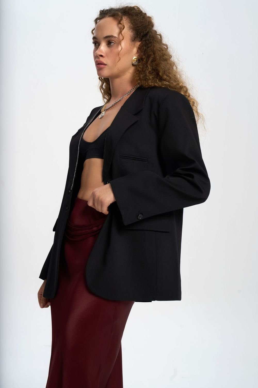 MAI STUDIOS CO. MAI STUDIOS CO. Women's Volda Blazer in Black - 3