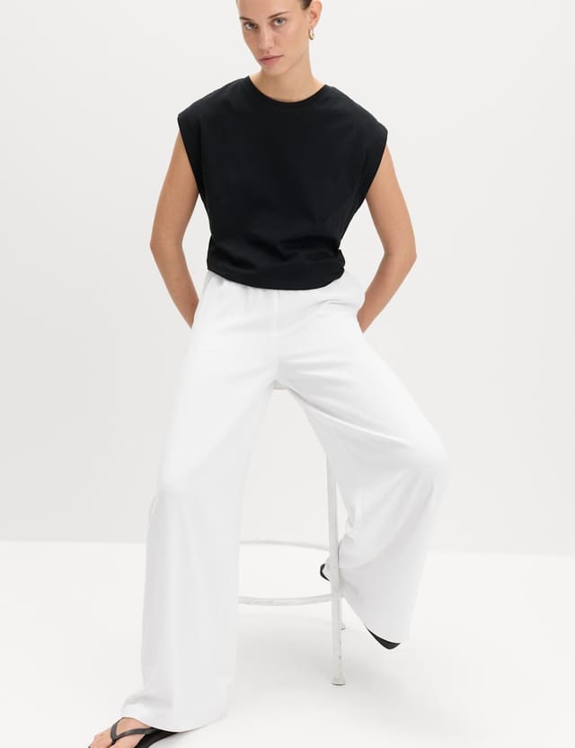 Marks & Spencer M&S Crepe Elasticated Waist Wide Leg Trousers White - 3