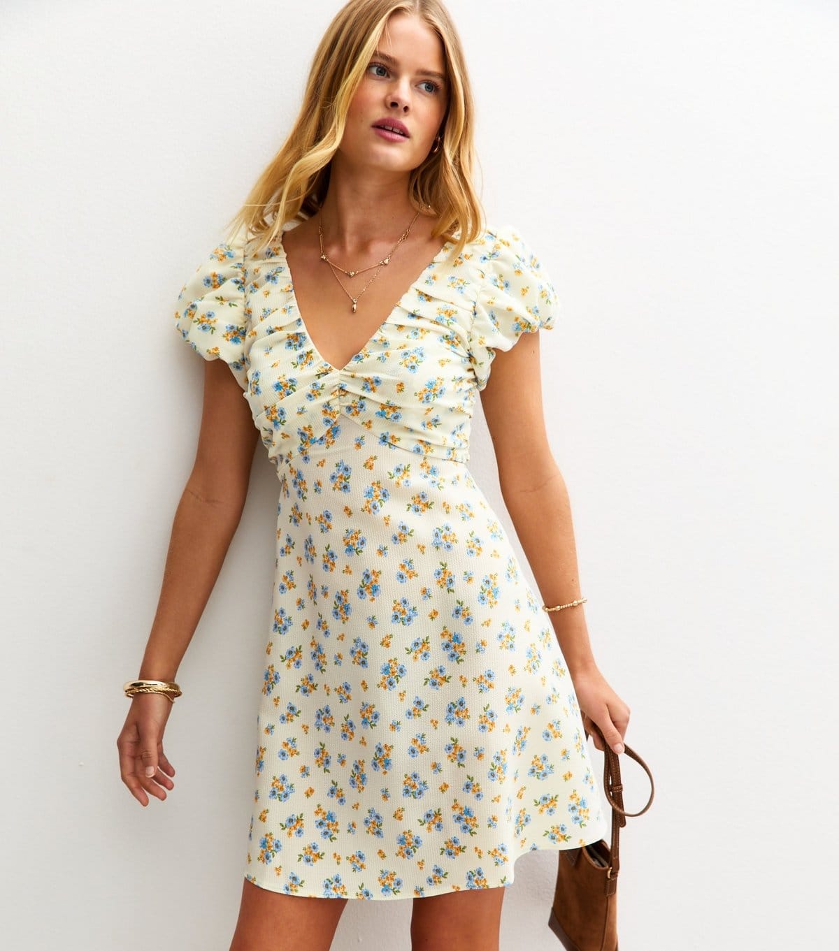 New Look Cream Floral Print Ruched Mini Dress