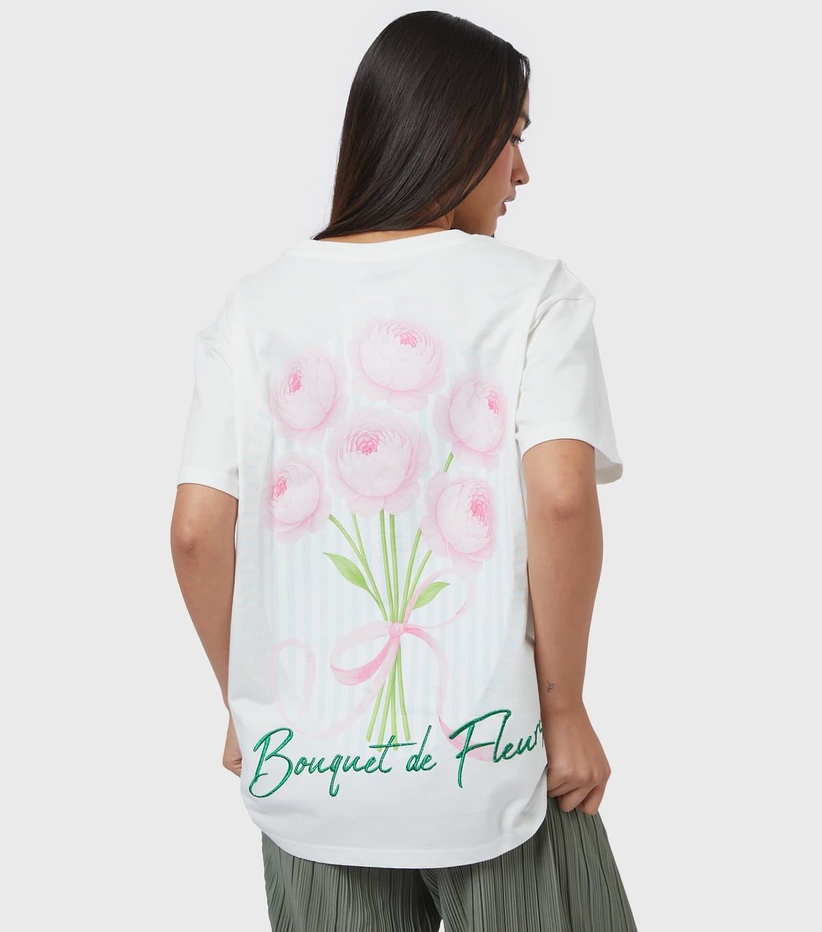 Skinnydip Women's White Bouquet De Fleurs Embroidered T-Shirt Skinnydip New Look