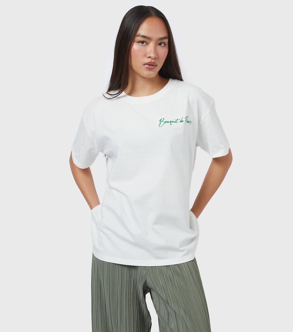 Skinnydip Women's White Bouquet De Fleurs Embroidered T-Shirt Skinnydip New Look - 2