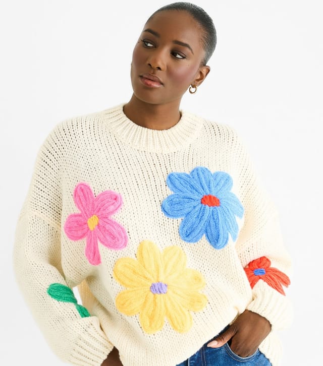 Gini London Women's Cream Contrast Floral Applique Jumper Gini London New Look - 2