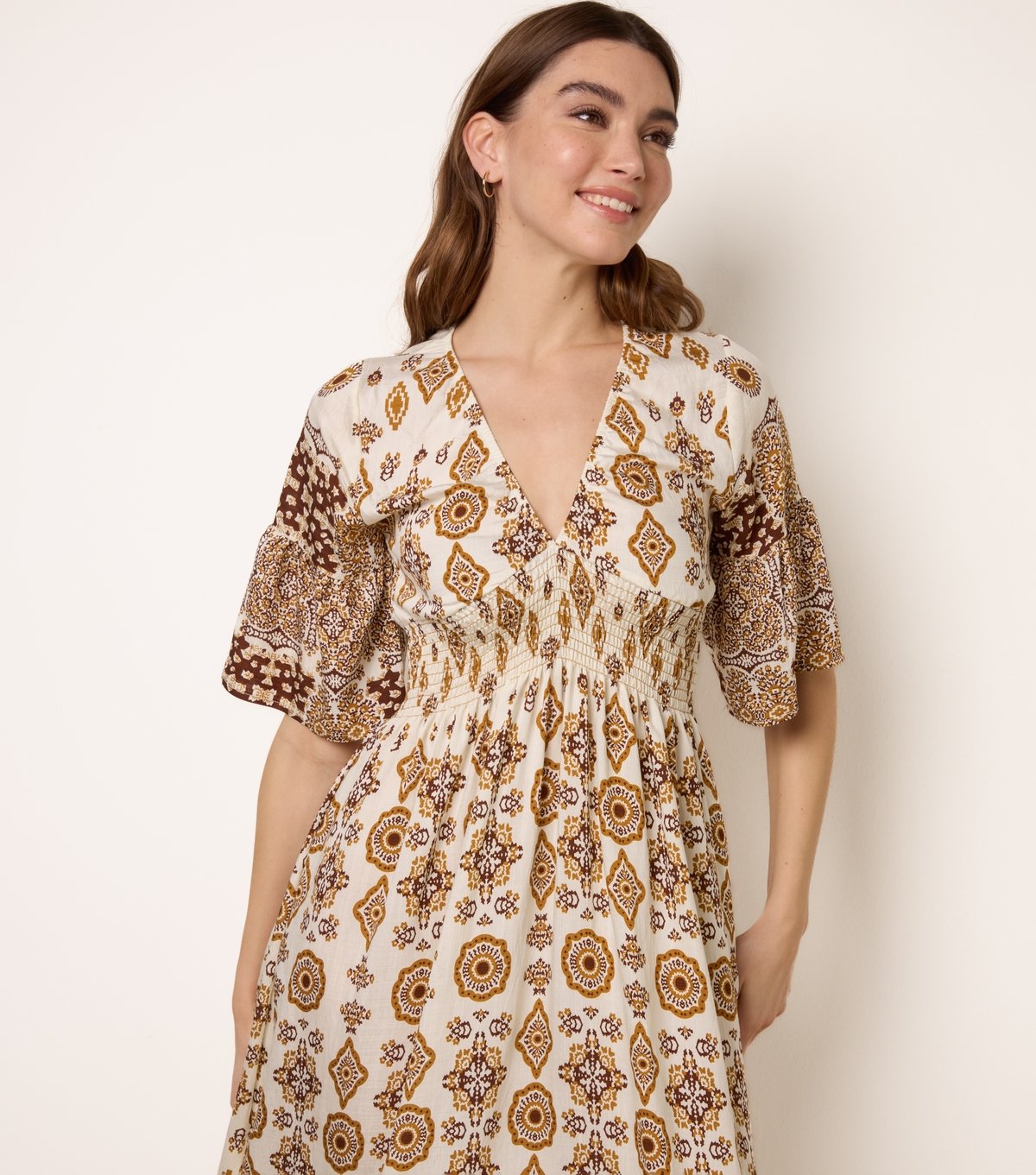 Blue Vanilla Women's Brown Border Print Midi Dress Blue Vanilla New Look - 2