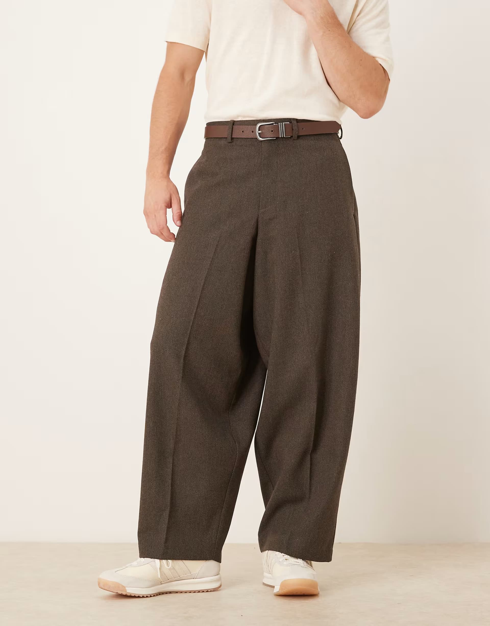 ASOS ASOS DESIGN smart extreme tapered trousers with wool in dark brown herringbone
