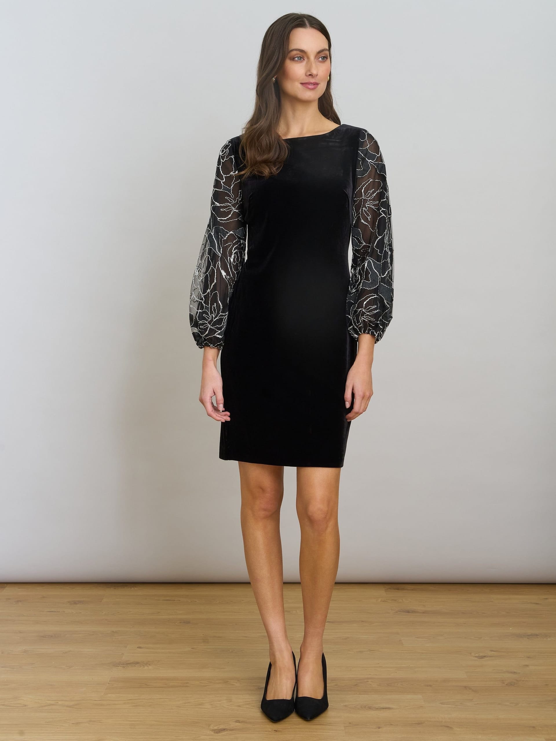 Gina Bacconi Gina Bacconi Women's Sky Velvet Dress With Sheer Embroidered Sleeves in Black - 4