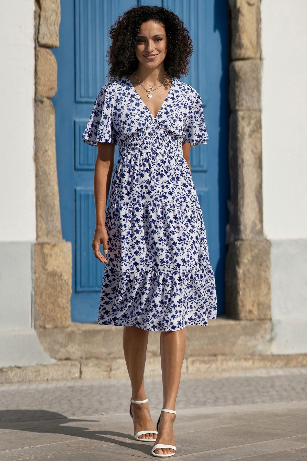 Yumi Yumi Women's Blue Floral Ruched Waist Midi Dress With Angel Sleeves in White - 3