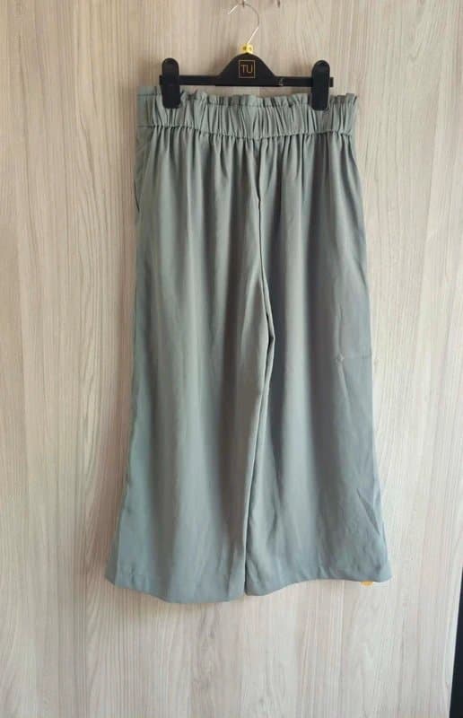 New Look New Look Sage Green Culotte Trousers UK 12 Wide Leg🩶🩵