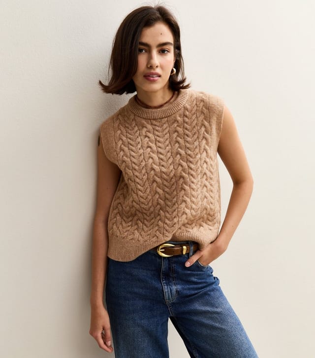 New Look Women's Camel Cable Knit Jumper Vest New Look - 2