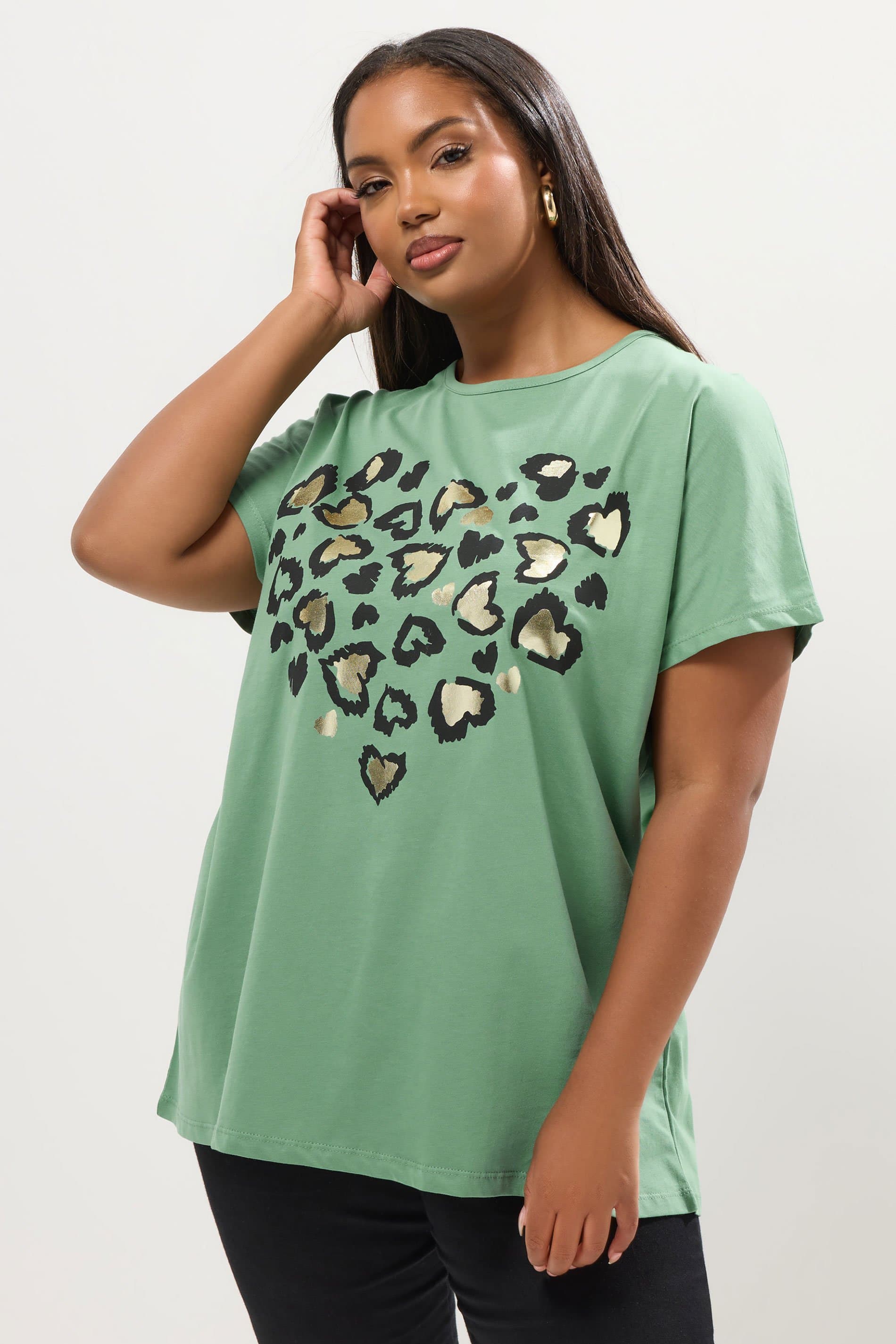 Yours Plus Size Green Heart Print Tshirt