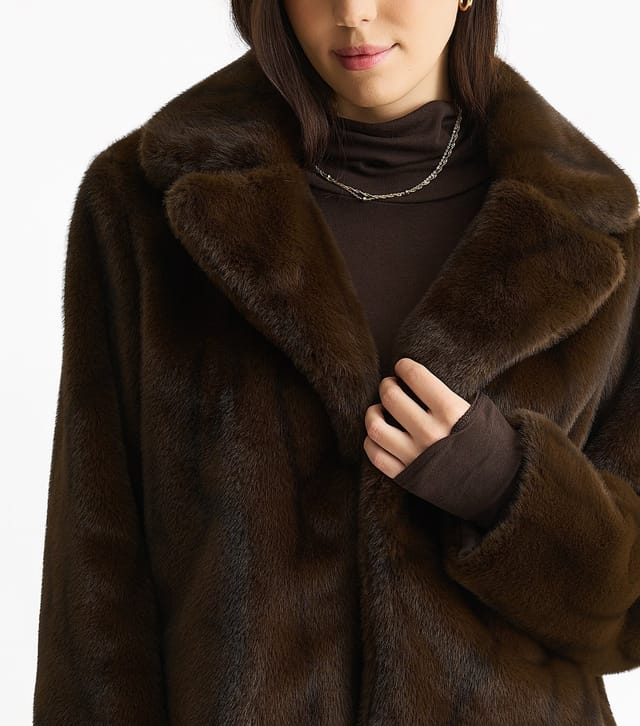 Gini London Women's Mid Brown Cropped Faux Fur Jacket Gini London New Look - 2