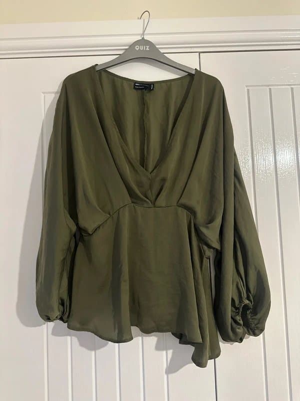 ASOS Design Silk Asos design Green V neck floaty top